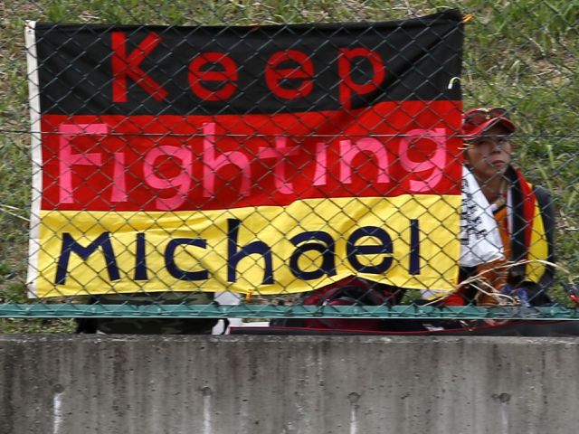 Die Familie Schumacher bedankt sich bei den Fans Die Familie Schumacher bedankt sich bei den Fans